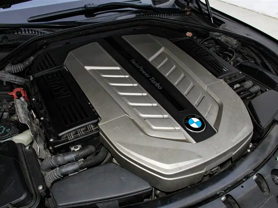 BMW 7 Series 2013 — фото 29