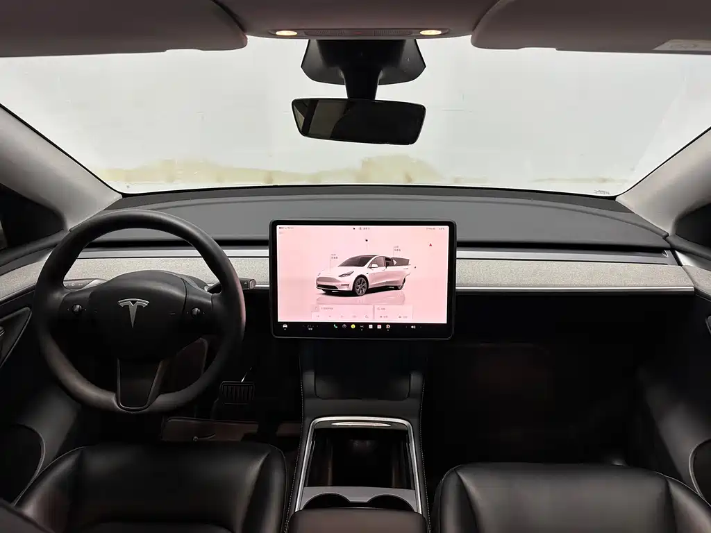 Tesla Model Y 2024 — фото 12