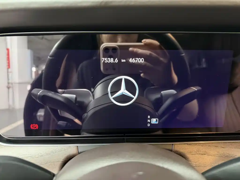 Mercedes-Benz E-Class 2023 — фото 8