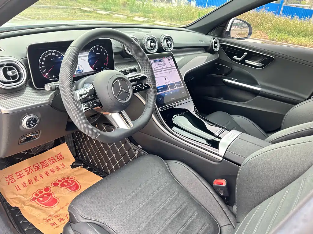 Mercedes-Benz C-Class 2023 — фото 12