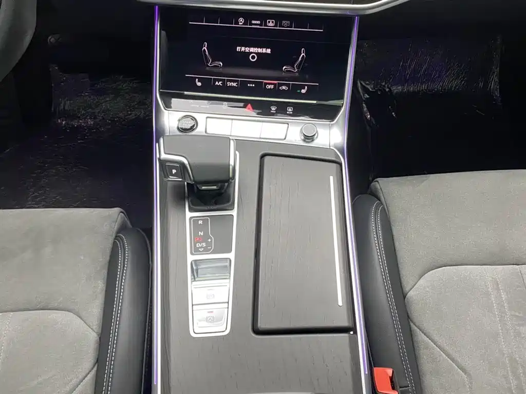 Audi A6L 2025 — фото 23