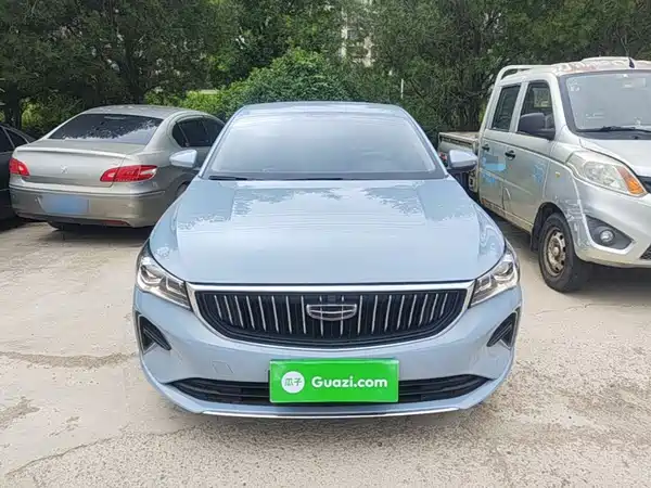 Geely Emgrand 2024