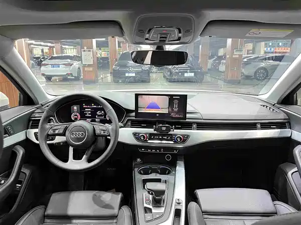 Audi A4L 2021