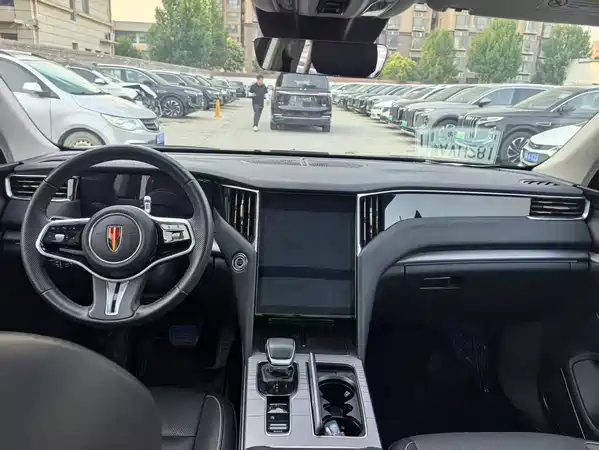 Hongqi HS7 PHEV 2024
