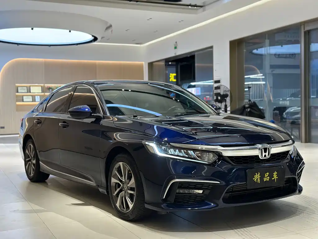 Honda Inspire 2021 — фото 3