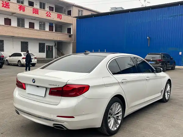 BMW 5 Series 2020