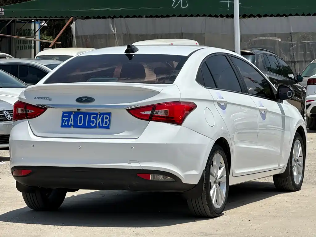Chery Arrizo 5 2016