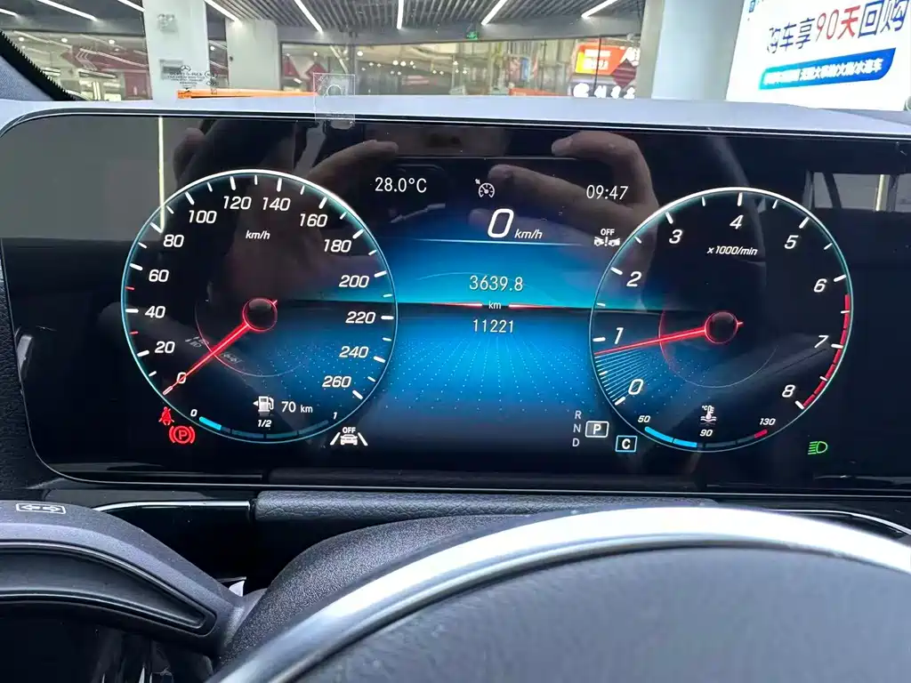 Mercedes-Benz GLA 2023 — фото 11