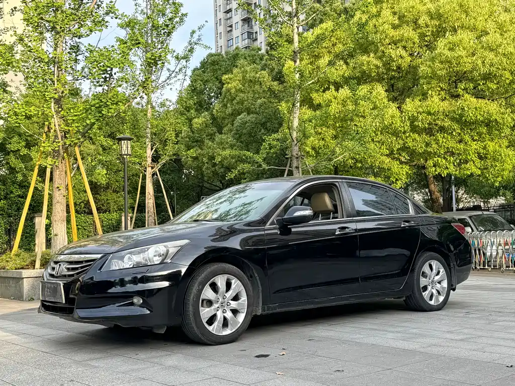 Honda Accord 2012 — фото 2