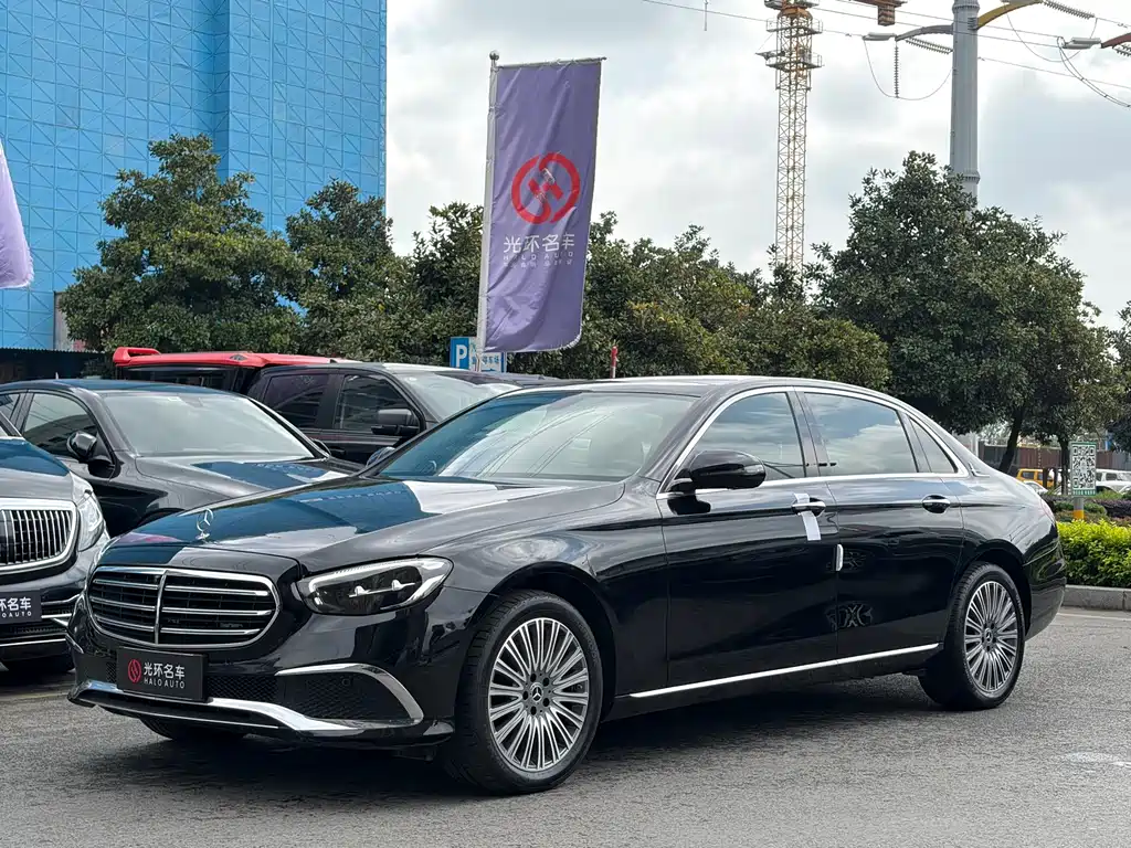 Mercedes-Benz E-Class 2022