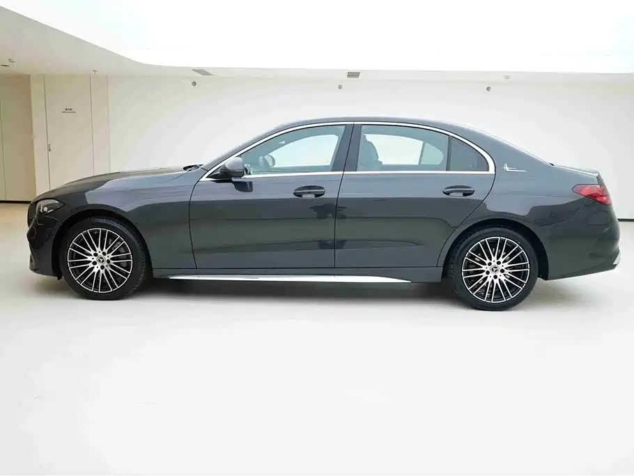 Mercedes-Benz C-Class 2022 — фото 3