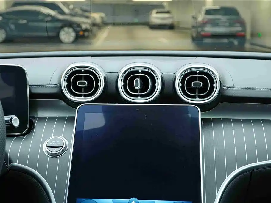 Mercedes-Benz C-Class 2022 — фото 17