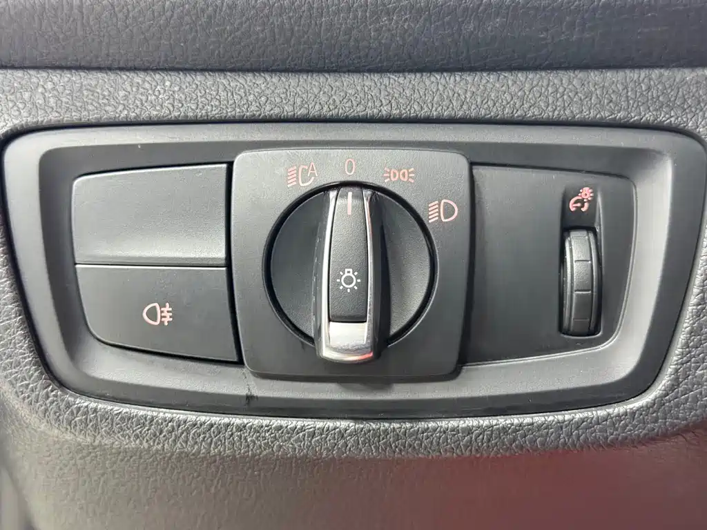 BMW 1 Series 2022 — фото 12