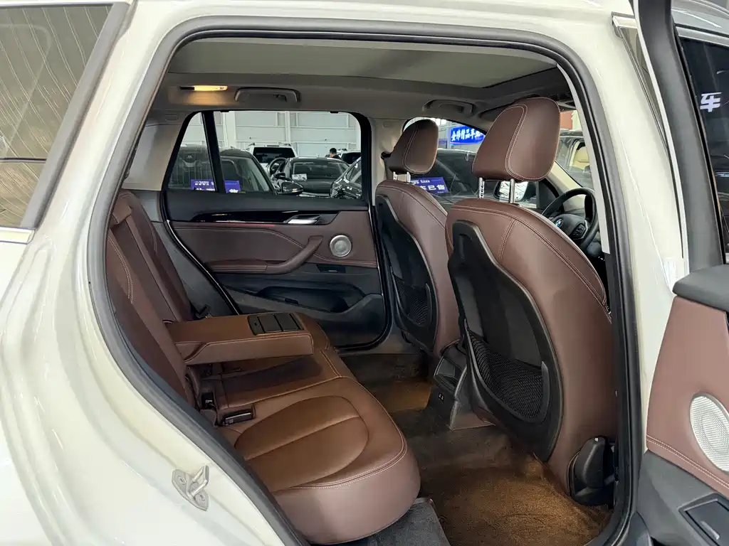 BMW X1 2022 — фото 15