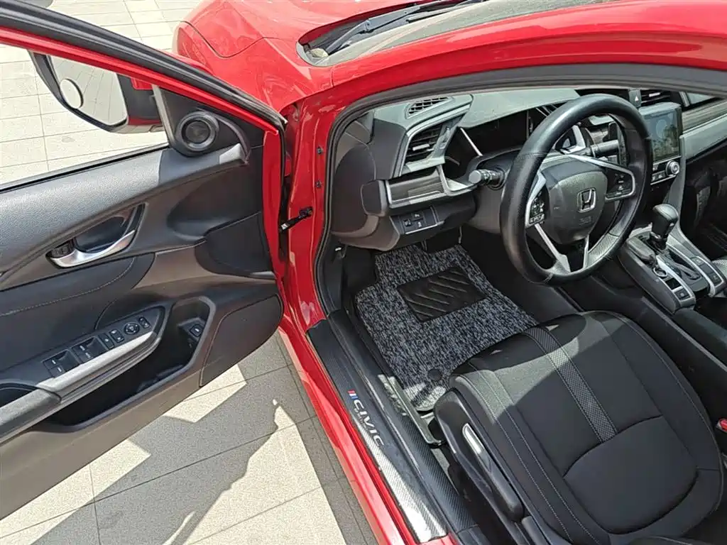 Honda Civic 2021 — фото 16