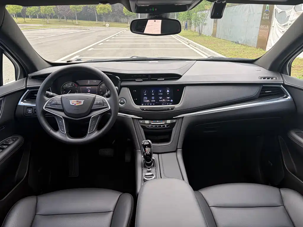 Cadillac XT5 2022 — фото 13
