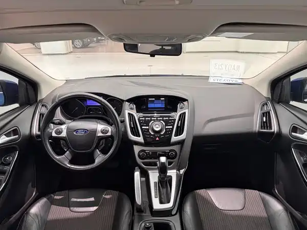 Ford Focus 2012