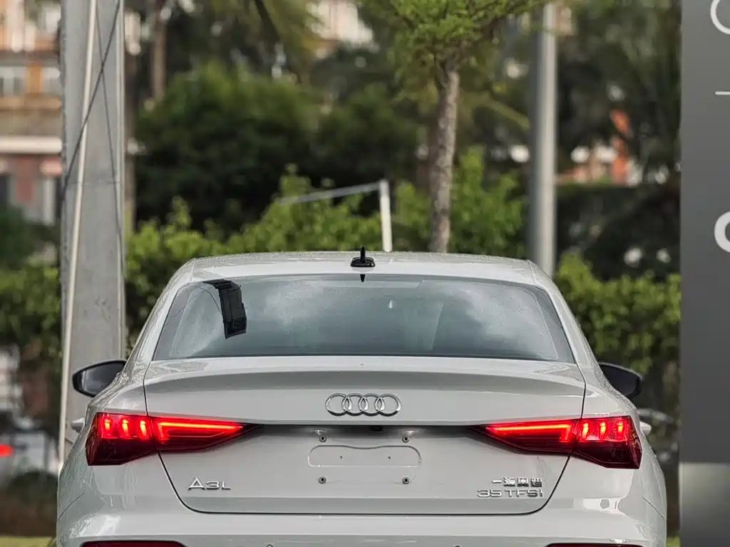 Audi A3 2025 — фото 16