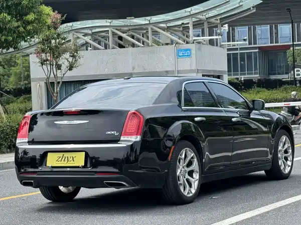 Chrysler 300C 2018