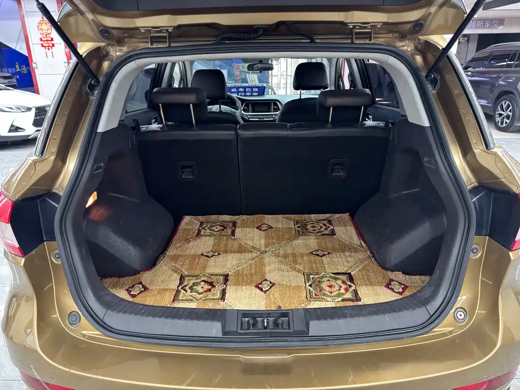 GAC Trumpchi GS4 2015 — фото 11