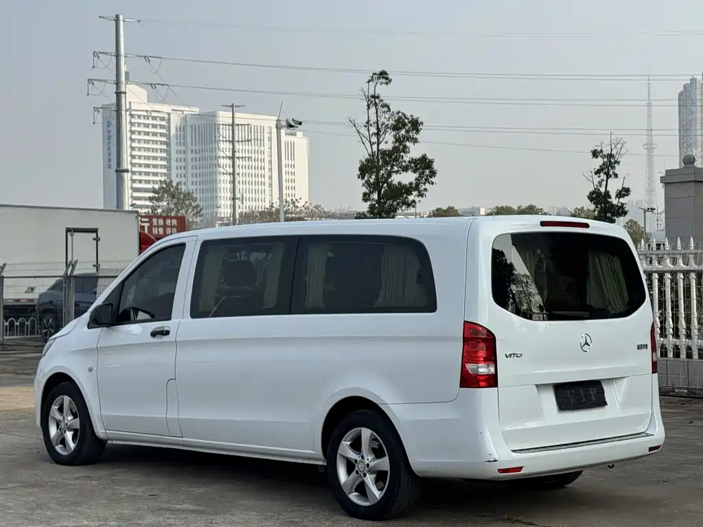 Mercedes-Benz Vito 2017 — фото 7