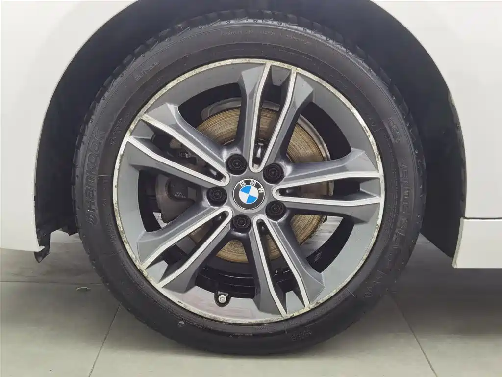BMW 1 Series 2020 — фото 17