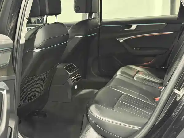 Audi A6L 2022