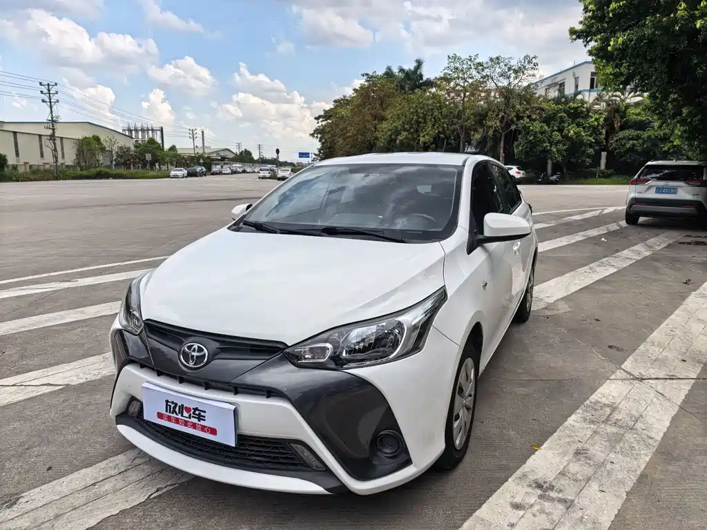Toyota Yaris L 2017