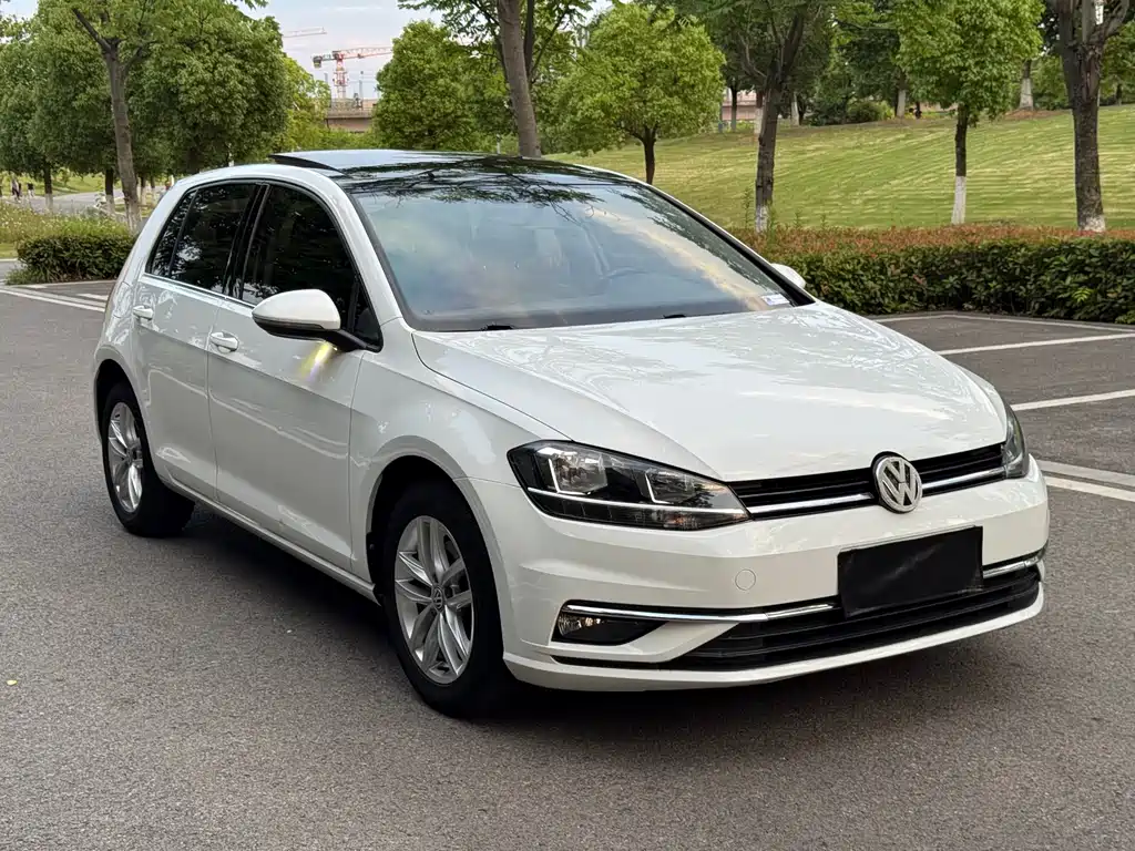 Volkswagen Golf 2018 — фото 3