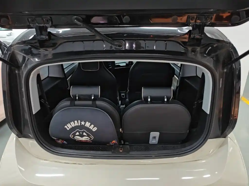 Baojun Kiwi EV 2022 — фото 19