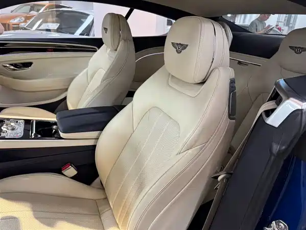 Bentley Continental 2020