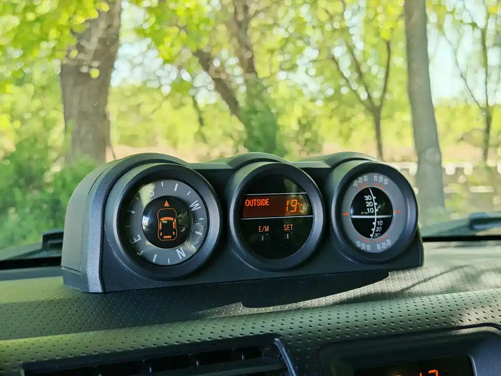 Toyota FJ Cruiser 2018 — фото 17