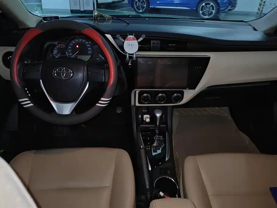 Toyota Corolla 2017 — фото 12