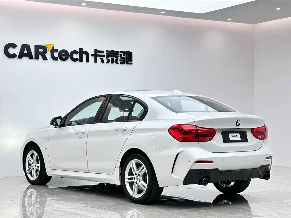 BMW 1 Series 2021 — фото 3