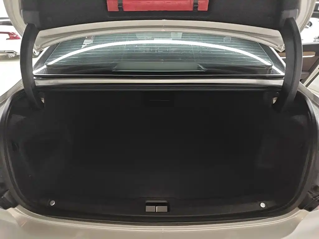 Volvo S90 2021 — фото 19