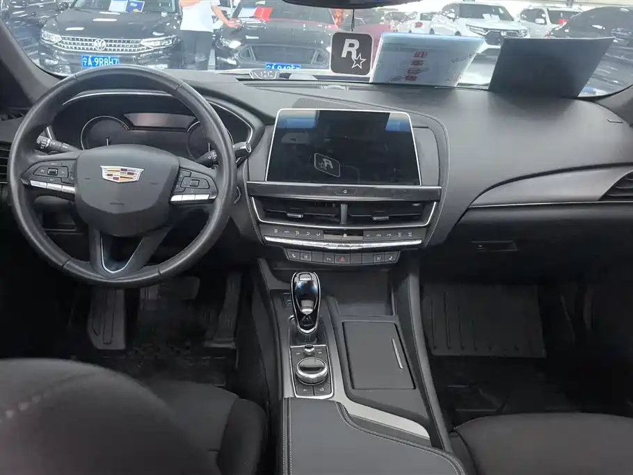 Cadillac CT5 2022 — фото 13