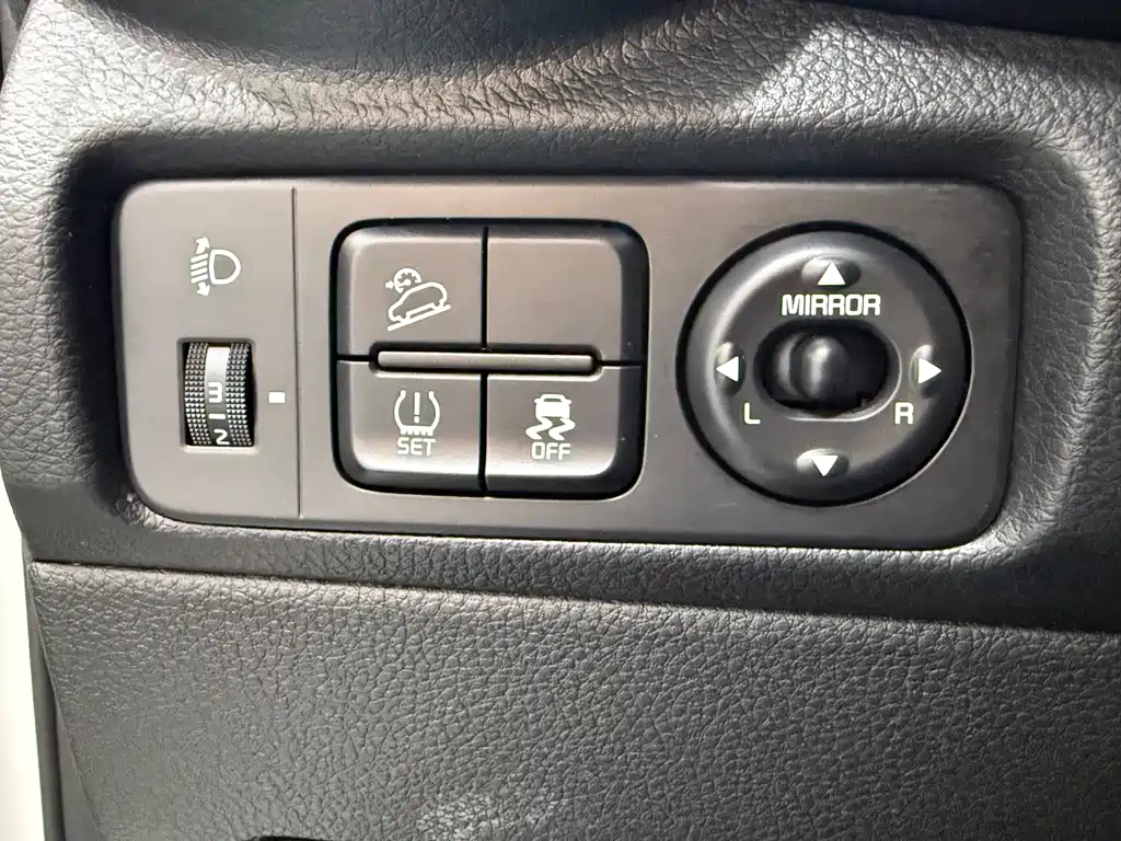 Kia KX1 2022 — фото 18