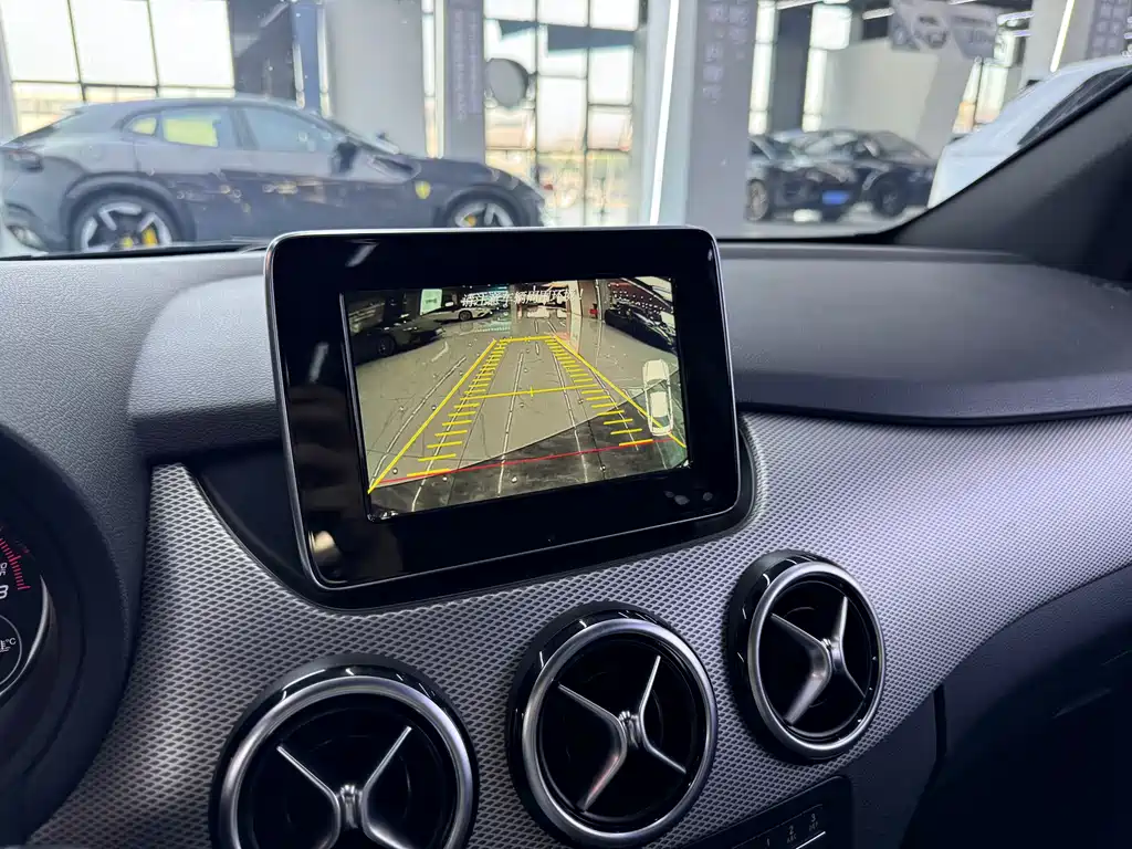 Mercedes-Benz B-Class 2015 — фото 9