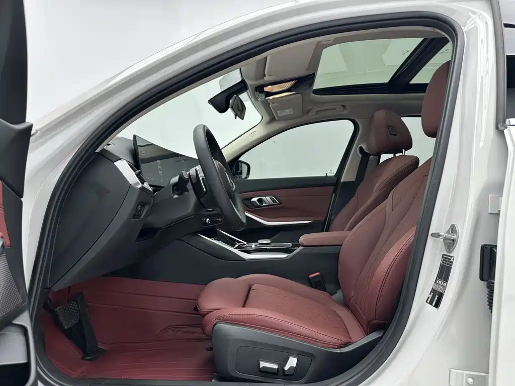 BMW 3 Series 2023