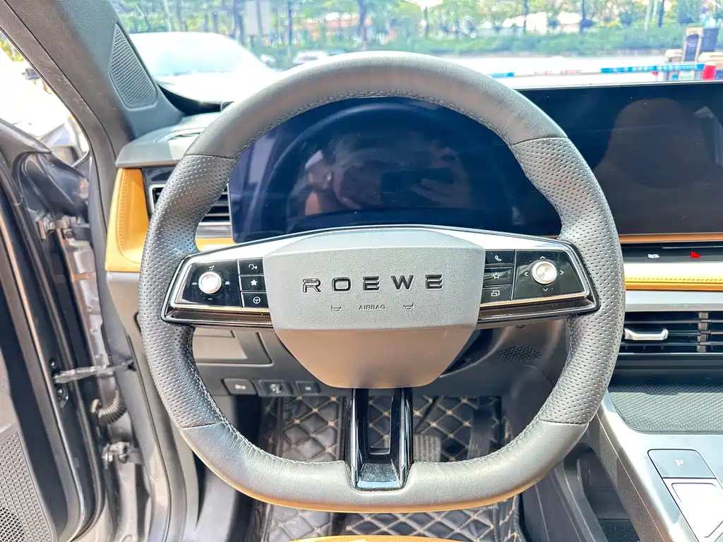 Roewe RX5 New Energy 2023 — фото 15