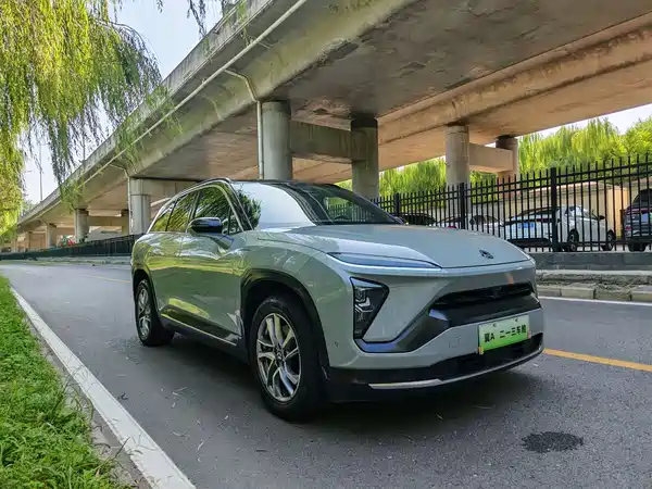 NIO ES6 2020