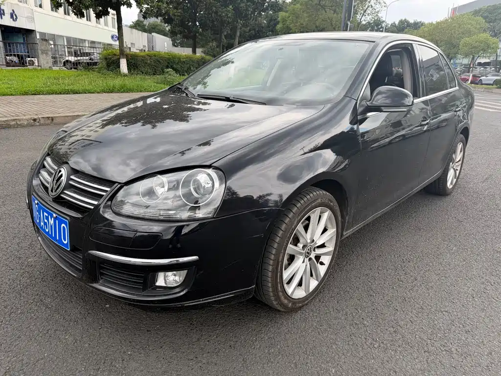 Volkswagen Sagitar 2012