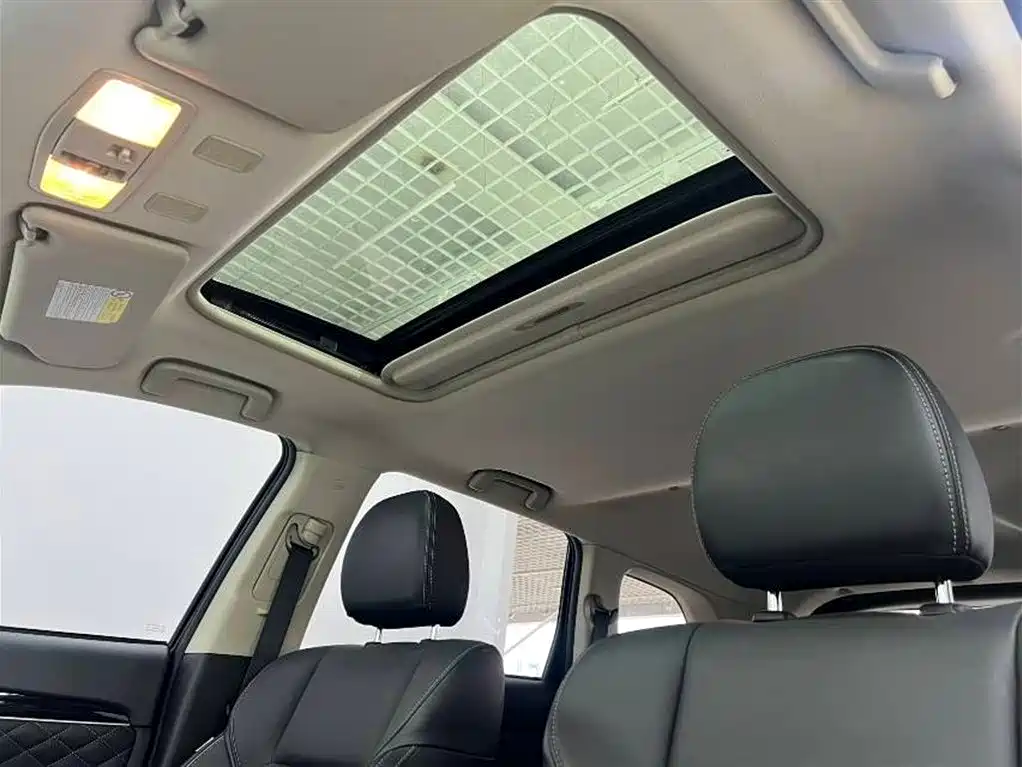 Mitsubishi Outlander 2022 — фото 14