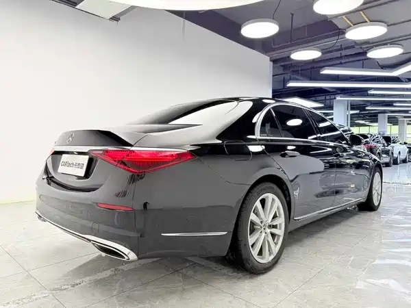 Mercedes-Benz S-Class 2023