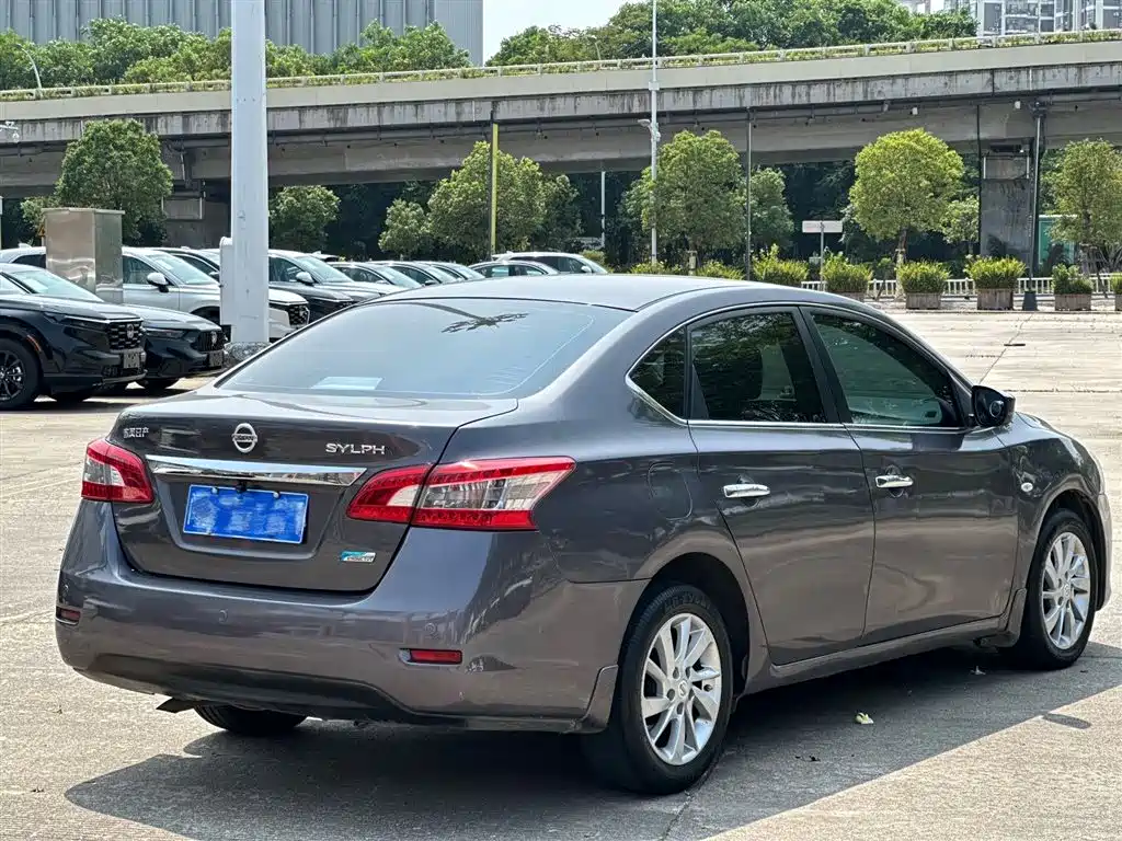 Nissan Sylphy 2013