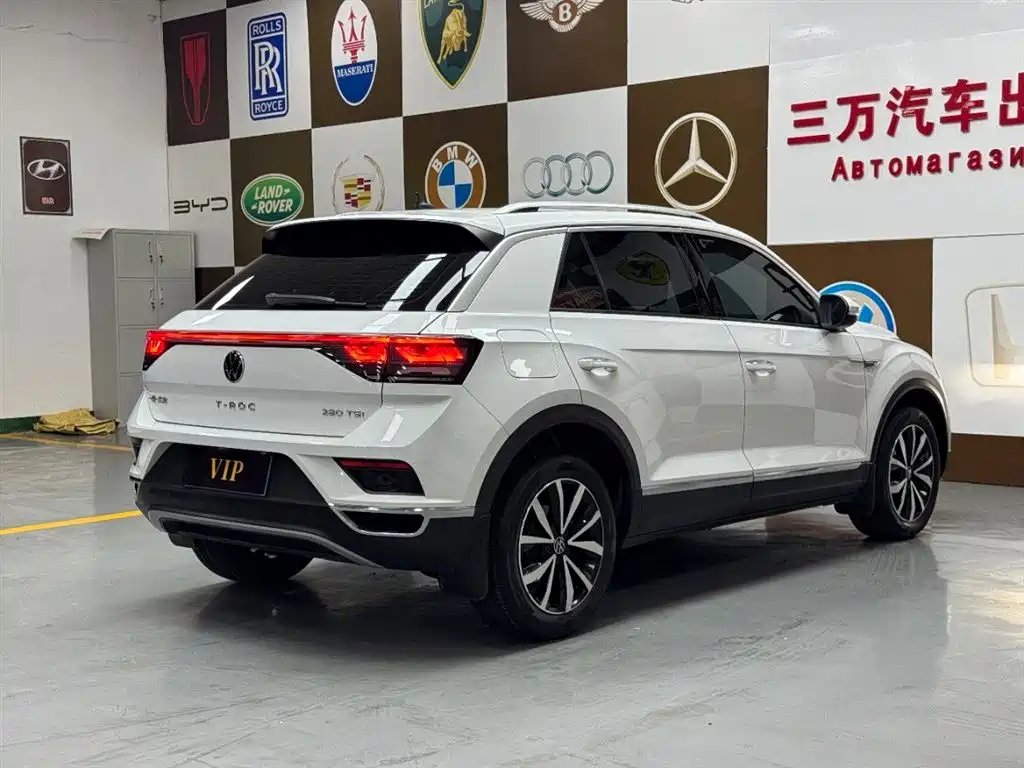 Volkswagen T-Roc 2023