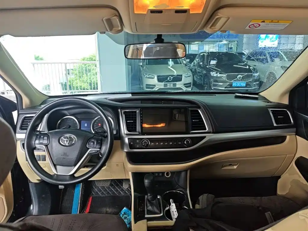 Toyota Highlander 2019 — фото 10