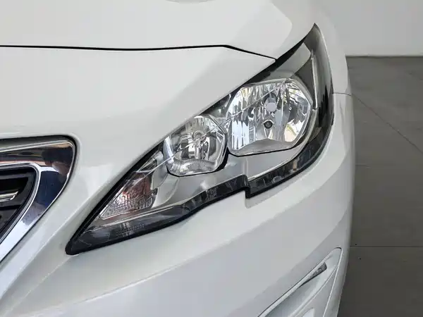 Peugeot 408 2015