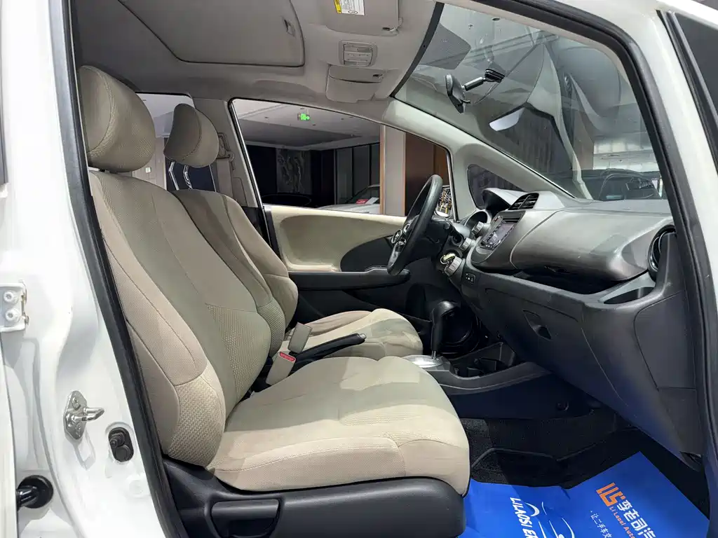 Honda Fit 2013 — фото 20