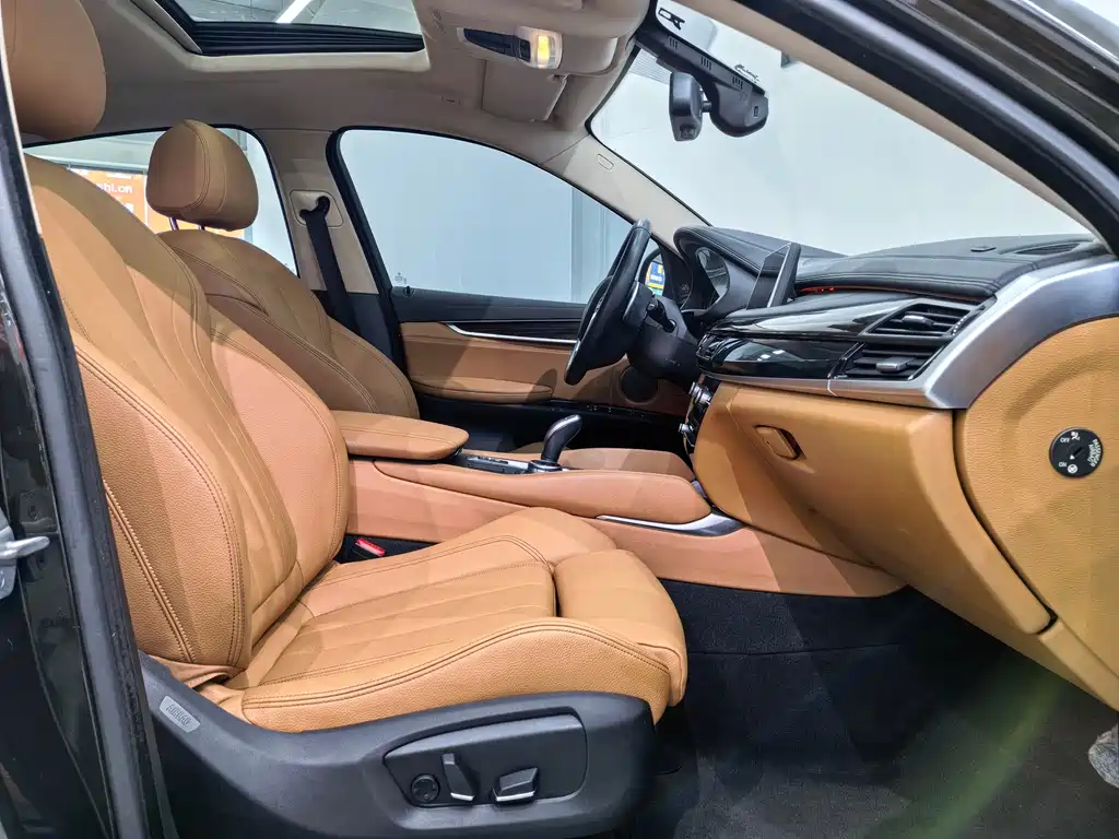 BMW X6 2015 — фото 15